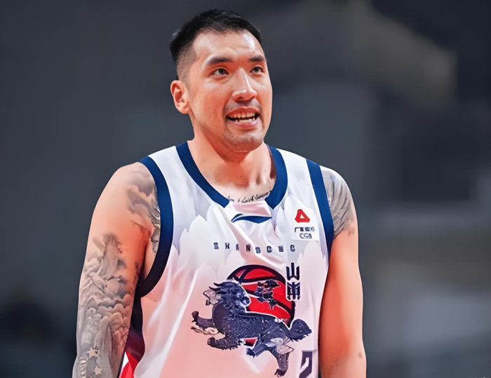 上海队豪取八连胜坐稳榜首，CBA总冠军悬念渐消