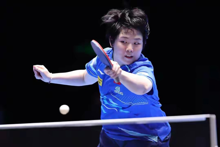 国乒双冠梦碎重庆赛 张本美和小勒布伦登顶