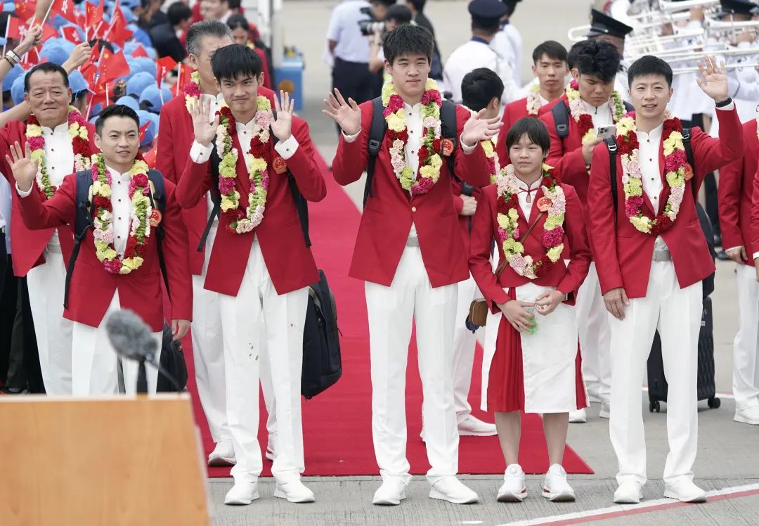 巴黎奥运健儿访港开启交流之旅 金句频出引热议