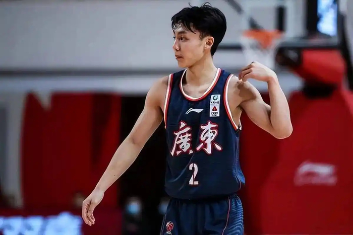 广东男篮锋线补强引热议 段瑞骐或成交易目标